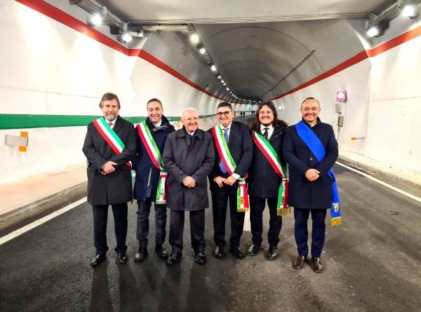 inaugurazione tunnel Tangenziale