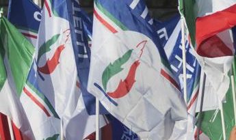 Fiamma tricolore via da simbolo FdI? Il parere dell’esperto