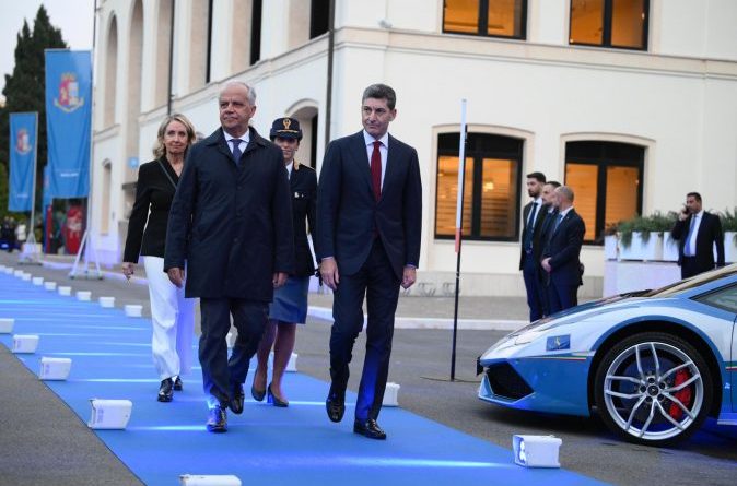 presentazione Calendario 2025 Polizia di Stato